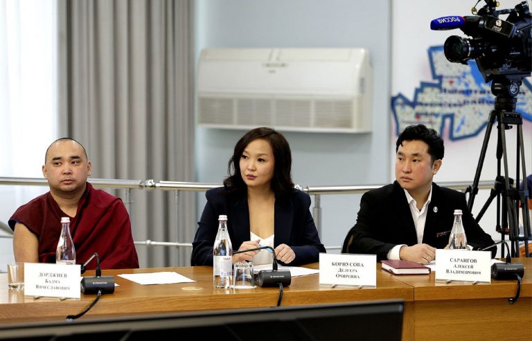 Наш х​​​удрук вошел в состав Общественной палаты Калмыкии